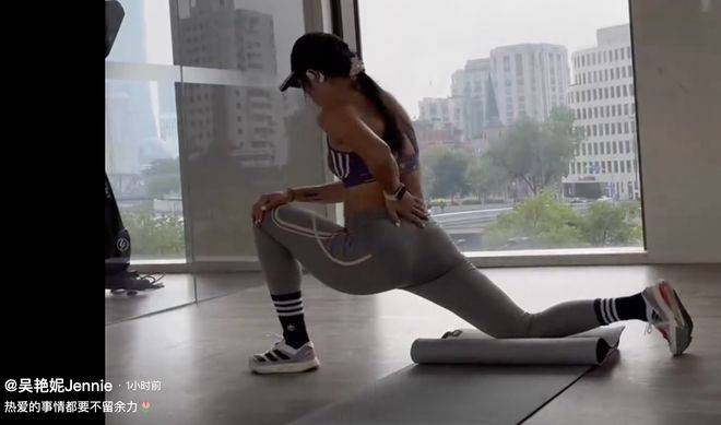 说着，他忍不住问叶辰：对了辰儿，你方不方便告诉叔叔，你给我吃的药，到底是什么神药，怎么会有如此鬼斧神工的功效？简直就像是仙丹一样。